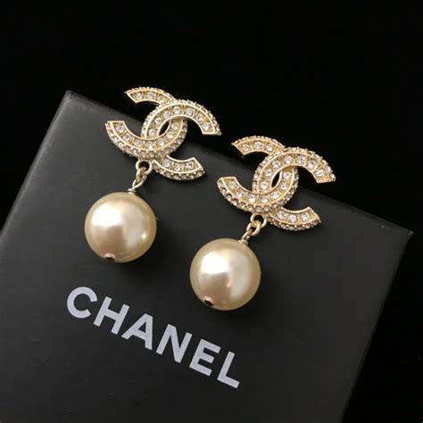 chanel ohrringe cc diamant|chanel pendant earrings.